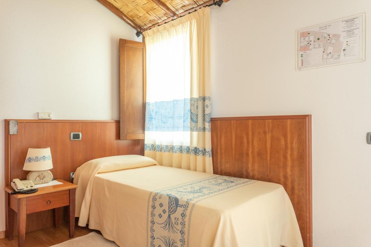 Hotel Villa Canu Кабрас Экстерьер фото